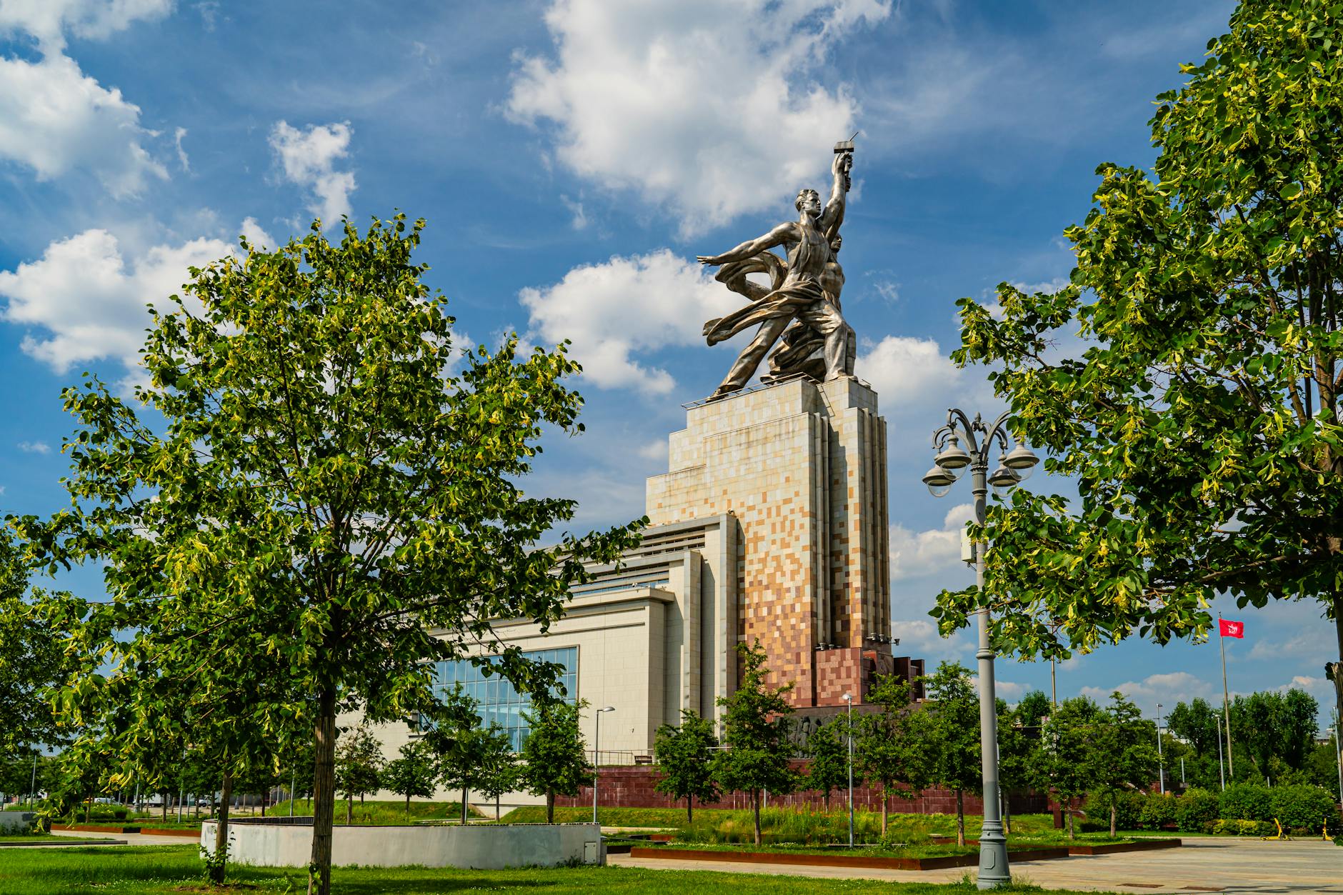 The Five-Year Plan Has Reviewed Your LinkedIn Profile and Is Not Impressed